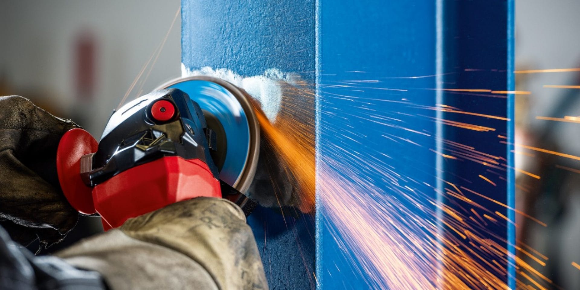 Preparing the coated steel using an angle grinder