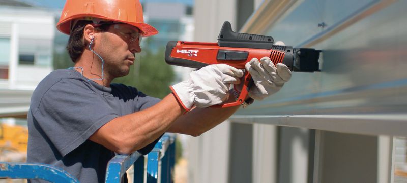 Cartuchos de pólvora Clean-Tec M10 6.8/18 (largo) Cartuchos de clavos en tiras largos de calibre 0.27 para el uso con sistemas de fijación directa con pólvora para la fijación de cubiertas metálicas Aplicaciones 1